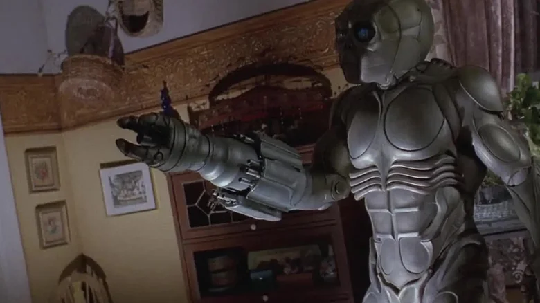 معرفی 19 فیلم علمی تخیلی که منتقدان نابودشان کردند، اما واقعاً ارزش تماشا دارند 10 کودک ستارهای - فلاتو