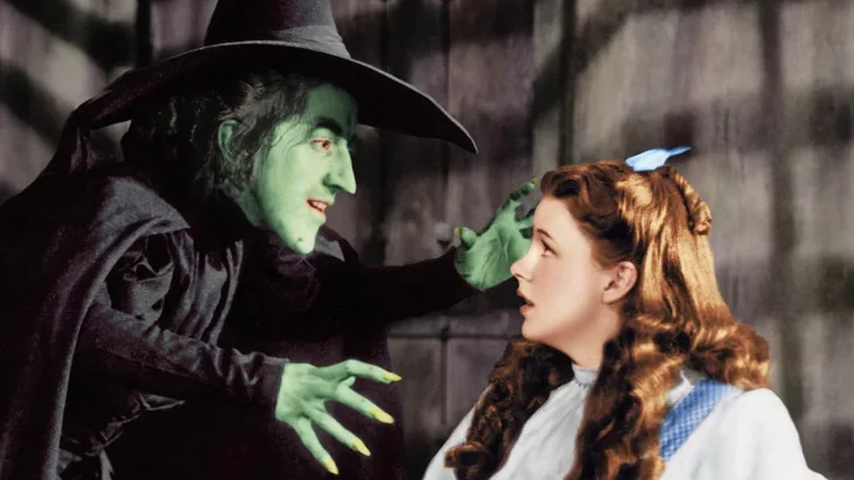5 فیلم برتر «جادوگر شهر اُز»؛ از اقتباسهای جسورانه تا شاهکار جاودانه سینما 6 Top 5 The Wizard of Oz movies 1