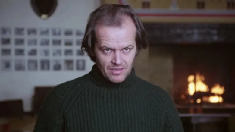 5 اقتباس ضروری از آثار استیون کینگ که هر طرفدار ژانر وحشت باید ببیند 2 درخشش (The Shining)؛ شاهکاری که حتی کینگ با آن موافق نبود - فلاتو
