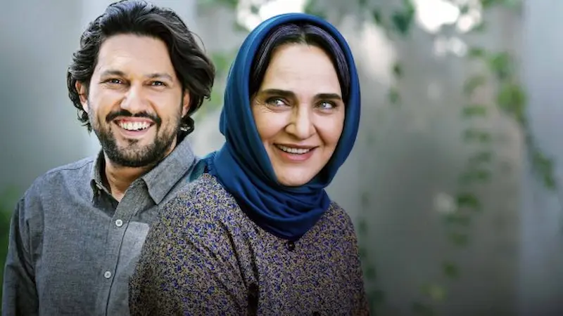 لیست تمام فیلم و سریالها به کارگردانی تینا پاکروان 4 نیمهشب اتفاق افتاد - فلاتو