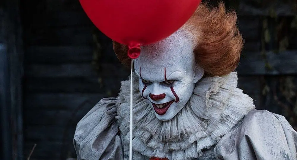 فصل دوم «It: Welcome to Derry» رسماً ساخته میشود؛ داستان به سال 1935 میرود 3 بازگشت به تاریکترین سالهای دری؛ فصل دوم Welcome to Derry چه داستانی دارد؟ - فلاتو