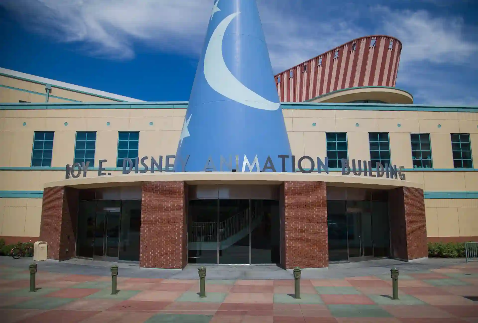 بزرگترین کمپانی های انیمیشن سازی جهان؛ از دیزنی و پیکسار تا جیبلی و دریمورکس 2 Walt Disney Animation Studios؛ یکی از قدیمیترین غولهای انیمیشن