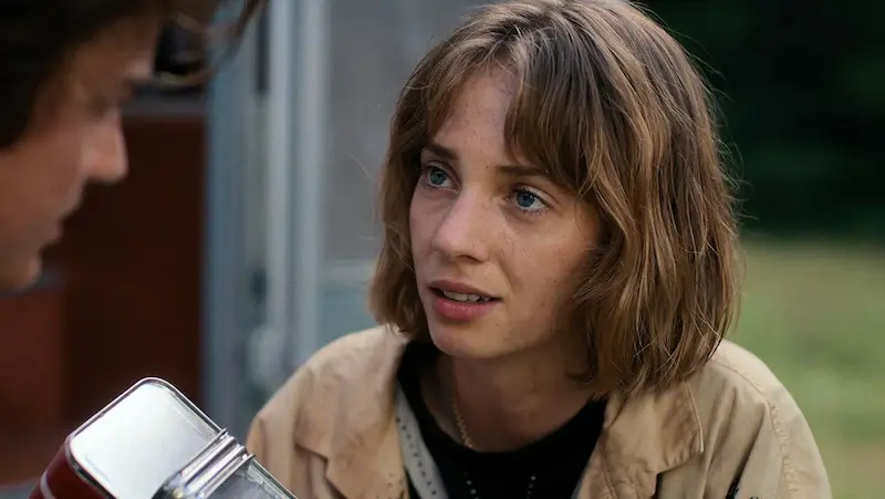 معرفی بازیگران سریال Stranger Things 12 مایا هاک - فلاتو