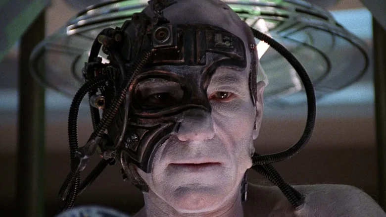 How did the Enterprise crew defeat the deer in Strange New Worlds season 3 3