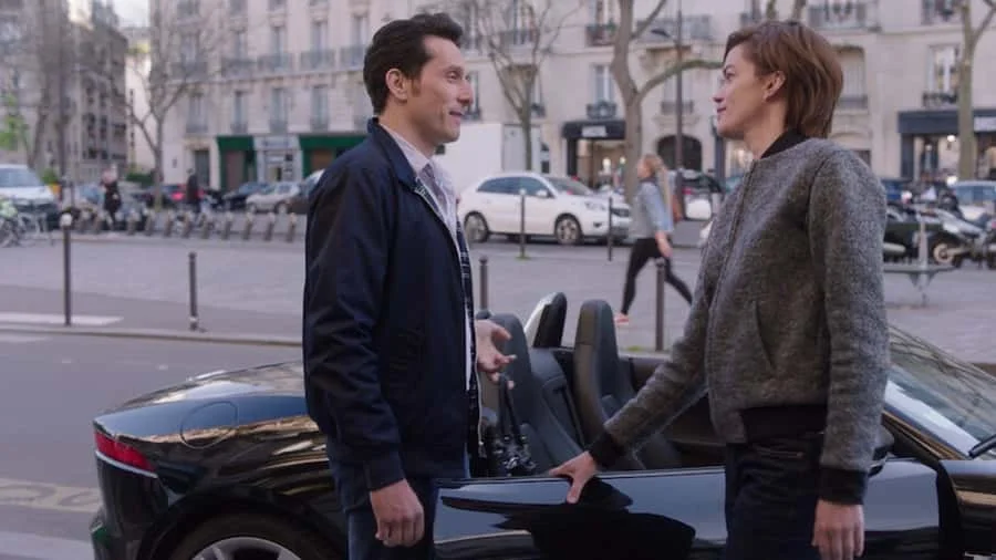 من مرد آسانی نیستم - فلاتو