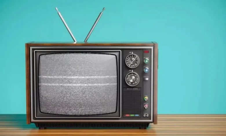 یک کمدی جدید در راه کنداکتور رمضانی: «فک و فامیل» با کارگردانی حسین دارابی - فلاتو