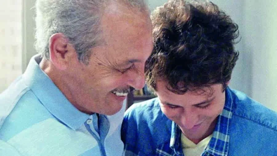 پسر عزیز - فلاتو