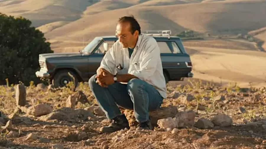 باد ما را خواهد برد - فلاتو