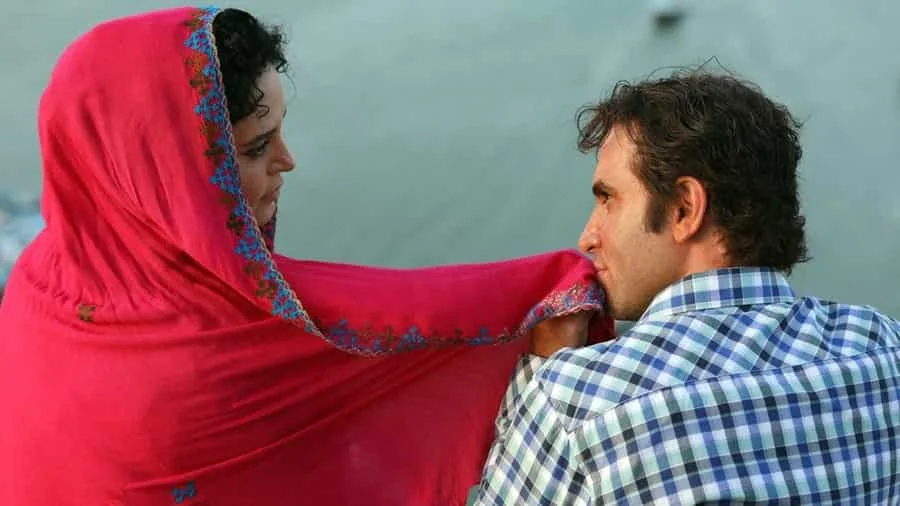 شبی که ماه کامل شد - فلاتو