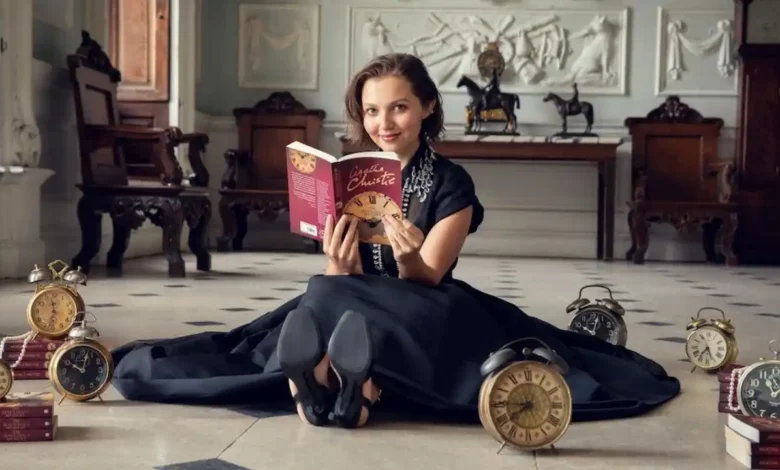 تاریخ انتشار، بازیگران و جزئیات سریال جدید Seven Dials اثر آگاتا کریستی - فلاتو