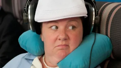 معرفی 10 کمدی برتر دهه اخیر؛ خنده‌هایی که سینما را متحول کردند - فلاتو