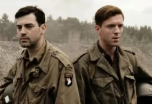 12 صحنه تکان‌دهنده و خشن در مینی سریال جوخه برادران - فلاتو