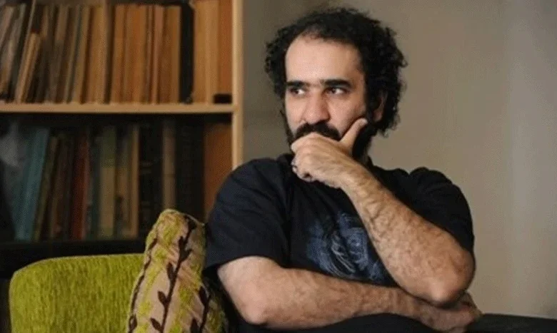 ثبات وضعیت جسمانی رضا امیرخانی و عدم آسیب به ستون‌فقرات - فلاتو