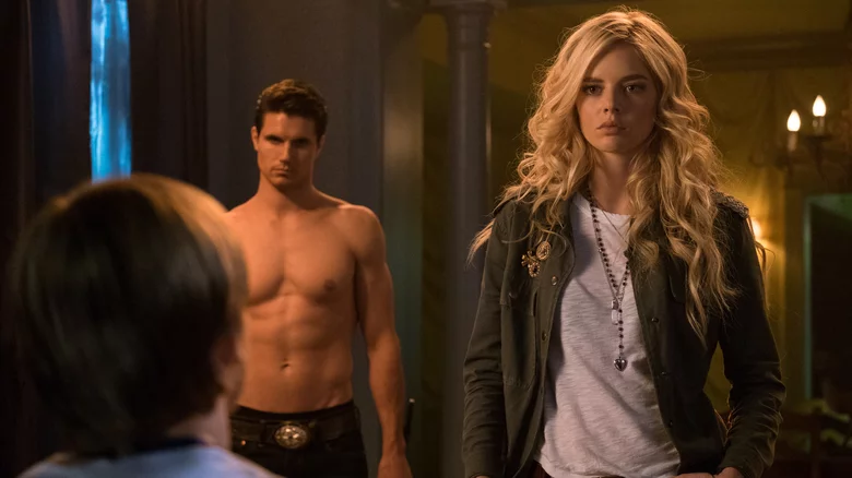 معرفی 15 تا از ترسناکترین فیلمهای اورجینال نتفلیکس 9 The scariest Netflix original movies 8