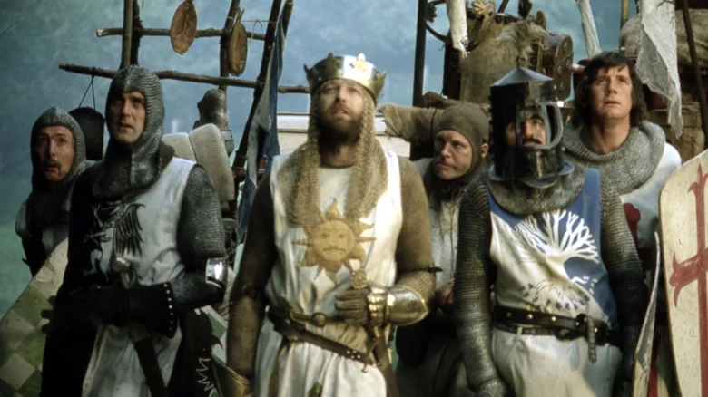 معرفی 15 فیلم برتر قرون وسطایی تاریخ سینما: از ماجراجویی تا فلسفی و کمدی 6 Introducing the 15 best medieval films 11
