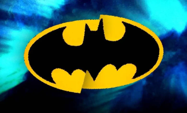 لوگوی آسیبدیده بتمن در پروژه جدید DC دیده شد؛ اولین نشانه از اقتباس «Knightfall»؟ 1 لوگوی آسیبدیده بتمن در پروژه جدید DC دیده شد؛ اولین نشانه از اقتباس «Knightfall»؟ - فلاتو