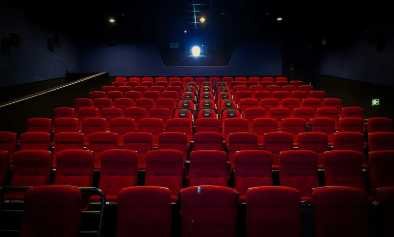 از «بیدار» و «بت» تا «بامبولک 2»؛ فروش هفتگی سینماها به 90 میلیارد تومان رسید 1 از «بیدار» و «بت» تا «بامبولک 2»؛ فروش هفتگی سینماها به ۹۰ میلیارد تومان رسید - فلاتو